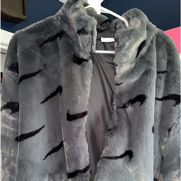 Nike Jackets & Blazers - NEW! NIKE COAT. Women’s
